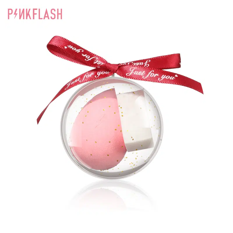 Three soft pink Pink Flash T01 beauty blender makeup sponges displayed neatly.