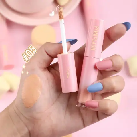Pink Flash Lasting Matte Concealer Shade 05 tube, open with extended wand applicator, front view.