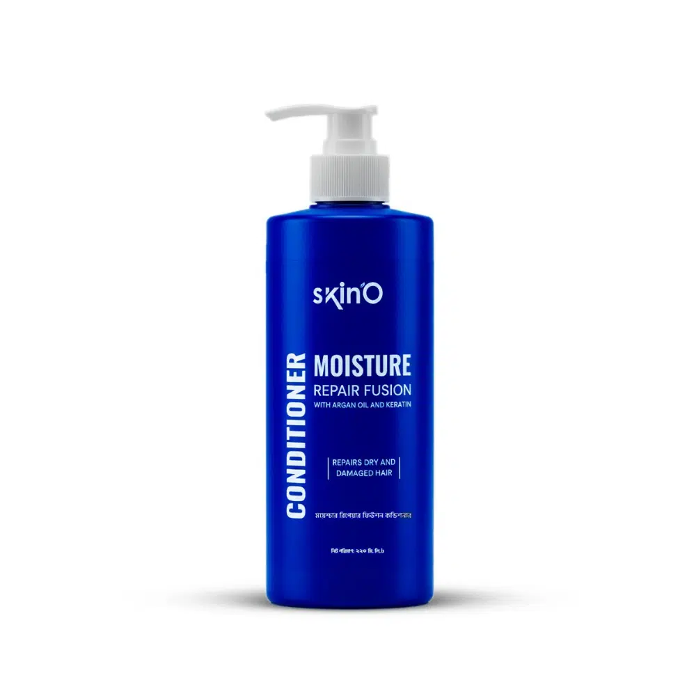 SkinO Moisture Repair Fusion Conditioner 220ml white pump bottle with green label accents, front view.
