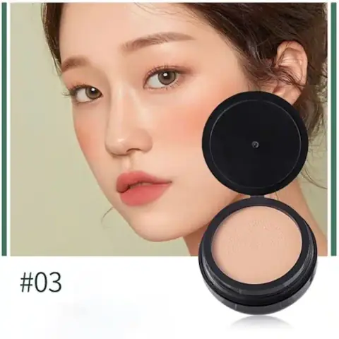 Lameila Svmy Air Cushion BB Cream natural 03 in its elegant closed gold compact.
